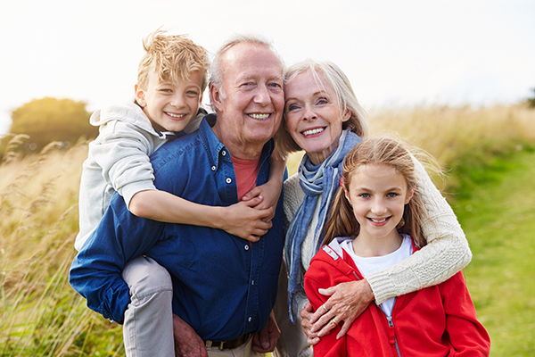 7 tips on how to travel with your grandparents