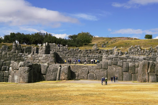 Explore the Inca Ruins of Cusco: An Epic Adventure by Foot and E-Bike