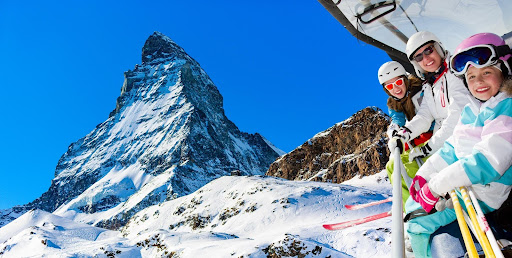 Affordable Ski Getaways: Relax and Rejuvenate in the Swiss Alps 🏔️❄️