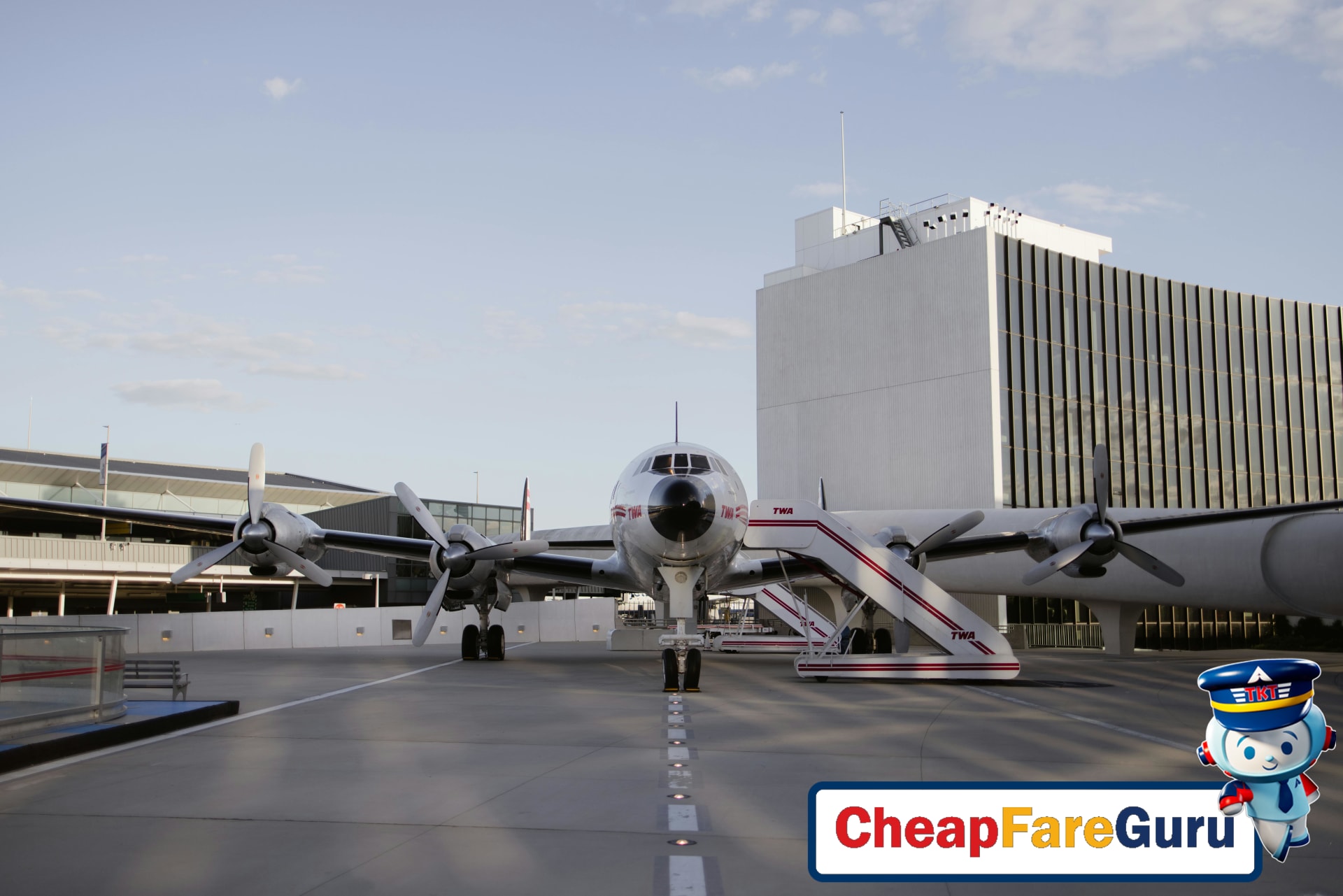 Airport Hotels vs Downtown: Which Option Saves Money and Suits Your Needs
