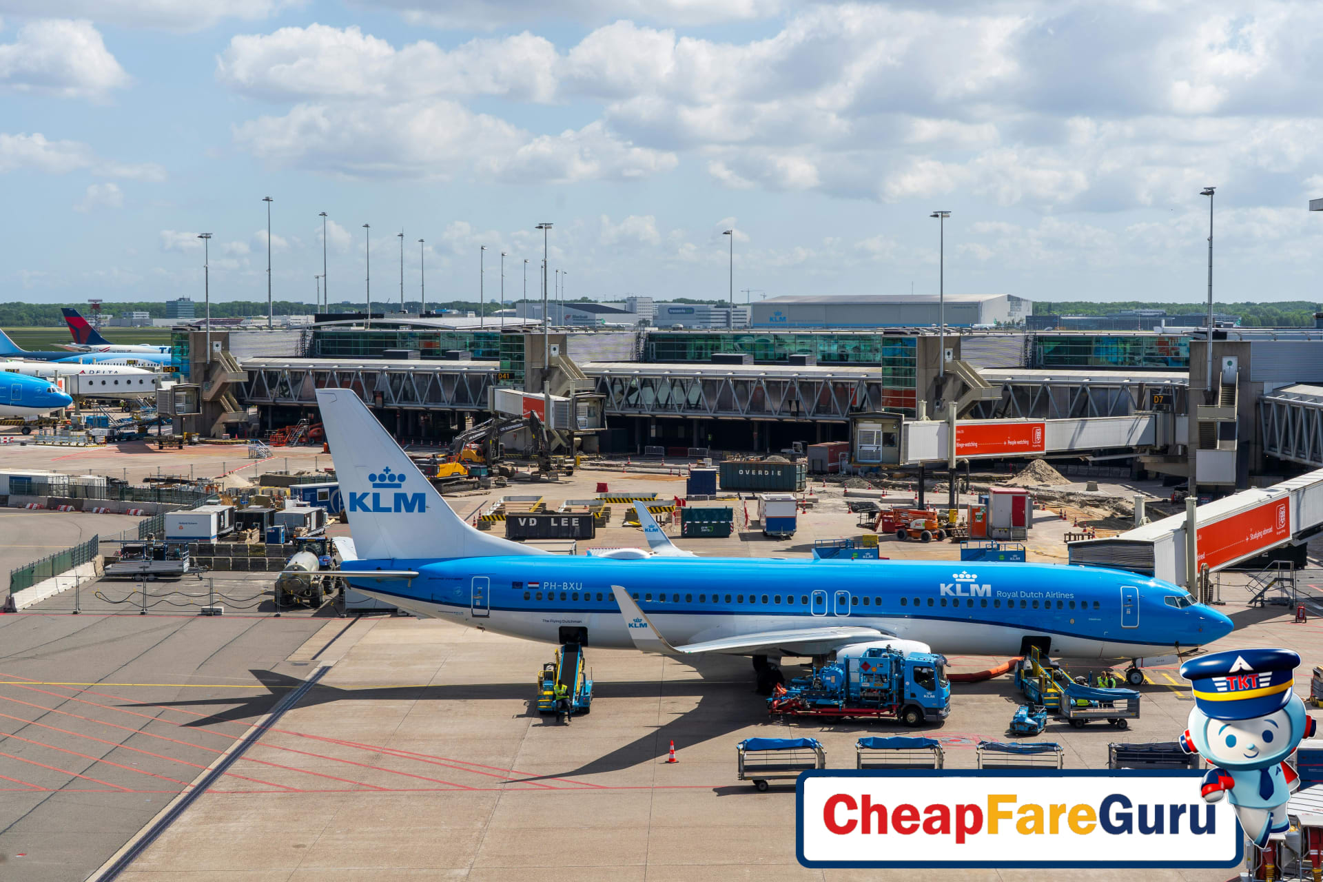 Budget Airlines vs. Full-Service: Pros, Cons & Hidden Costs